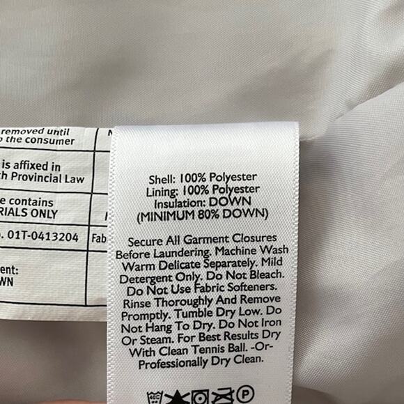 Eddie Bauer EB650 down women's vest in white with side pockets. - Picture 11 of 12